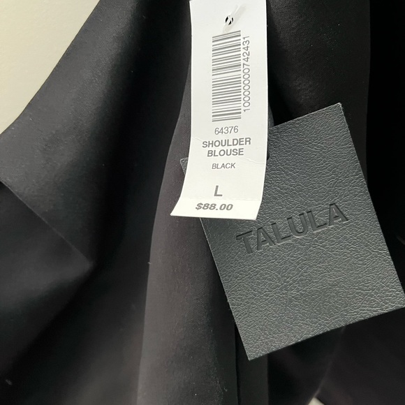NWT Aritzia Tops Talula Satin Cold Shoulder Top Size L - Picture 4 of 8
